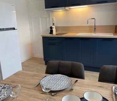 Les Epesses Apartment | 3 min du parc du PUYDUFOU Centre des Epesses logement 4 à 6 personnes, L Ecrin du Puy
