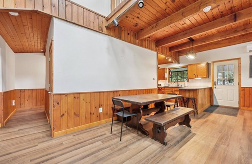Albrightsville House | 3-Min Walk to Lake, Beach & Pool | Hot Tub, Sauna