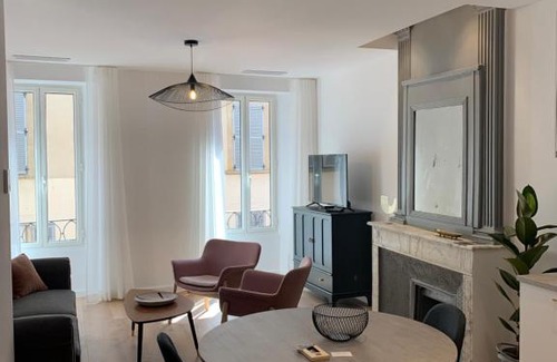 Grasse Apartment | 3 pièces neuf au pied des musées - Wifi & Parking