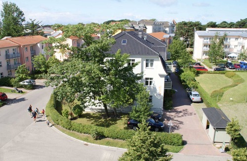 Ostseebad Kuhlungsborn Apartment | 3-room apartment - C15 - On West beach house Apartment Bellamare