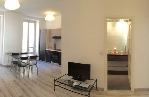 Vernier Apartment | 3-room apartment close to everything [ INTERNATIONAL TOURIST ZONE ]