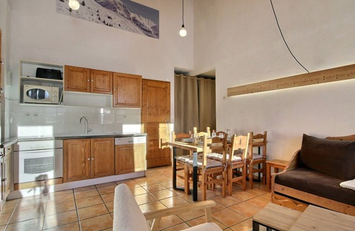 Plagne Soleil Apartment | 3-room apartment at the foot of the slopes with fireplace and balcony