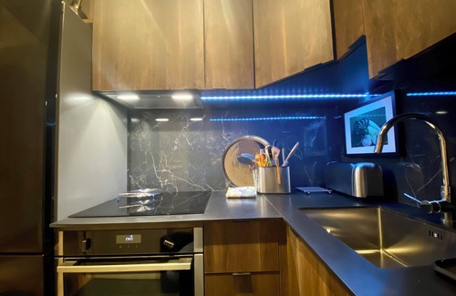 Saint-Vincent-de-Paul Apartment | 3-room Condorcet district Maubeuge Montmartre Grands Boulevards