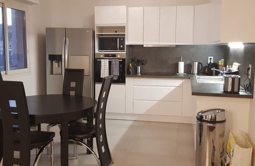 Antibes Old Town Apartment | 3-room modern air-conditioned apartment in the heart of Antibes