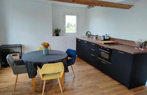 Prado - Republique Apartment | 3 rooms, 2 bathrooms, in a villa. Lightfull, quiet and charm