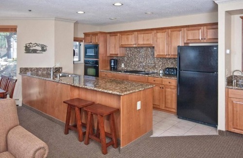 Tahoe Village Apartment | 3 Rooms l Retreat w/Full Kitchen, Game Room, Pools, Hot Tub & Fireplace