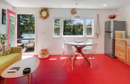 Mayfield Cottage | 3 Sandy Beachfront Cabins & Hot Tub on Beautiful Spider Lake - Betty's Hideout