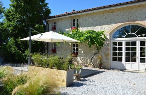 Fiac Cottage | 3-star holiday cottage in a barn with swimming poo