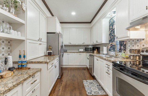Maple Ridge Other | 3 Story Castle Gathering Place Tulsa with Hot Tub/Mini Golf