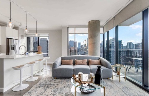 Rush and Division Apartment | 3 Stylish 2BRs Steps from Magnificent Mile