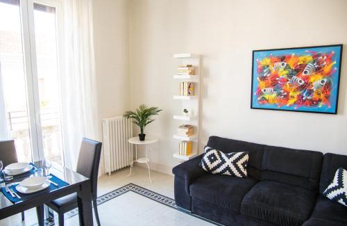 Pescara Apartment | 3 Suite in Centro con Balcone a 450 m dal Mare, Parcheggio Pubblico