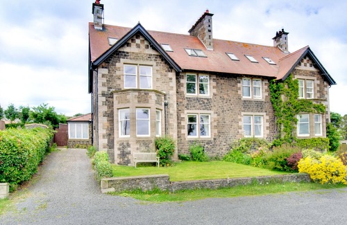 Embleton House | 3 The Villas - Five Bedroom House, Sleeps 10