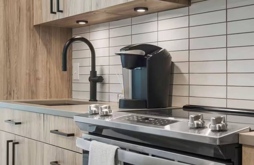 Navy Yard Hotel | 3 Units | Capitol Hill Proximity | DC Stay with Modern Style & Rooftop Views