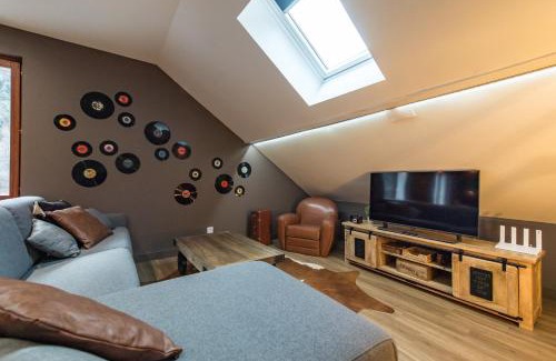 Orelle Apartment | 3 Vallées & epic cols 4 to 6 guest stay