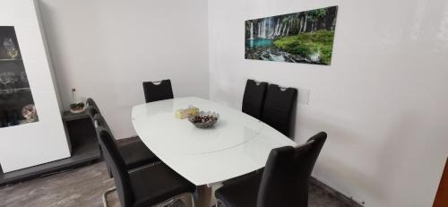 Rhein-Erft-Kreis District Apartment | 3 Zimmer Wohnung Köln-Hürth