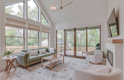 East End House | 30 Day Minimum - Elegant Home in East Nashville