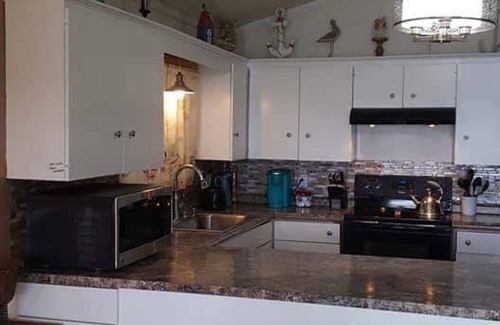 West Livingston House | 30 minute drive to Naskila Casino in Livingston Texas