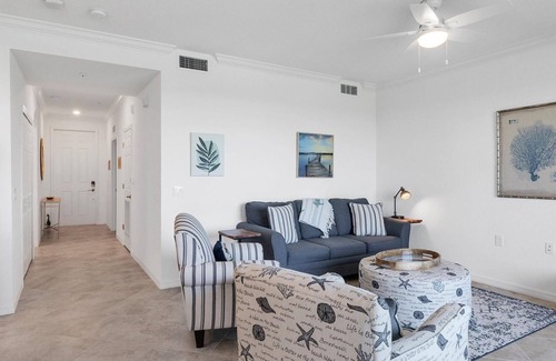 Punta Gorda Condo | 30-night min. Clubhouse Amenities Open Heritage Landing Golf Club Golf Membership Transfer Included