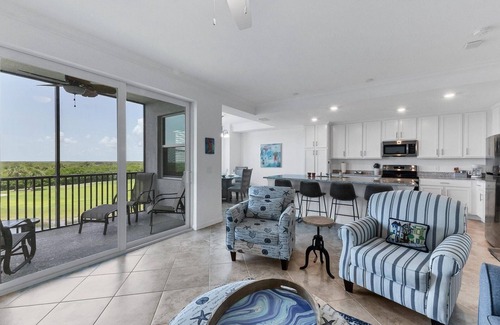 Punta Gorda Condo | 30-night min. Clubhouse Amenities Open Heritage Landing Golf Club Golf Membership Transfer Included