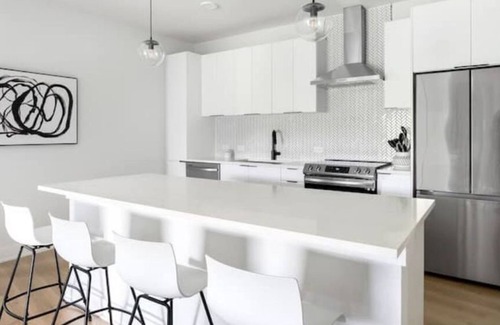 West Campus Condo | 30 night minimum in West Austin Walk to UT and Austin's best parks, pet friendly