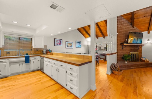 Oxnard Shores House | 30+ Night Stay! Great Location, Walk2Sand, Patio View