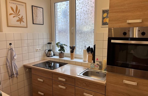 Heslach Apartment | 300 MBit WLAN | directly at Marienplatz | first floor | subway