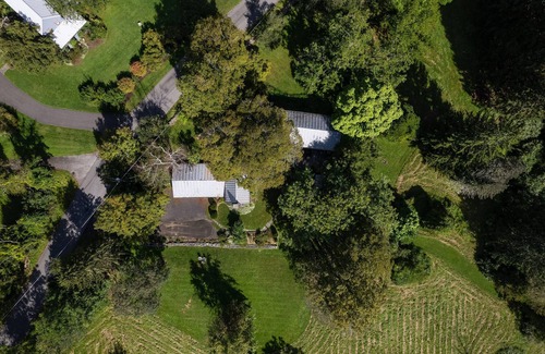 Accord House | 300-year-old stone house with large patio & plenty of country charm