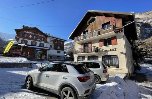 Valloire Apartment | 300m from ski slopes, 2nd floor, balcony, parking, ski locker, 130m², Valloire