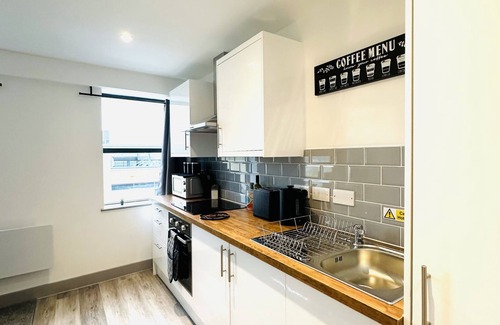 Wakefield Apartment | 301 Grosvenor House City Centre