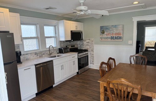 Seaside Heights House | 304 Webster Ave 2nd floor apartment- sleeps 10 w/beach badges - walk to beach