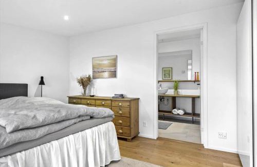 Saksild Strand House | 30476-Odder-Hulager-9