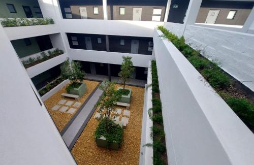 George Central Apartment | 309 The Meadows