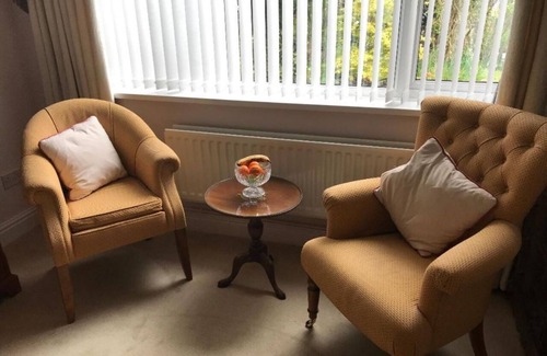 Winchester Apartment | 31 Queens Road Rental - Self-contained Apartment
