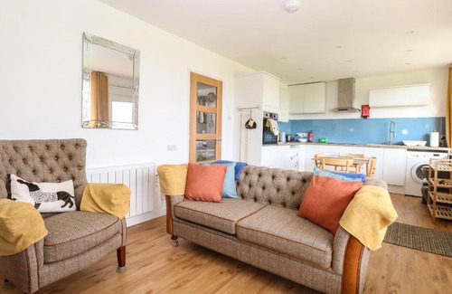 Mundesley House | 31 Seaward Crest