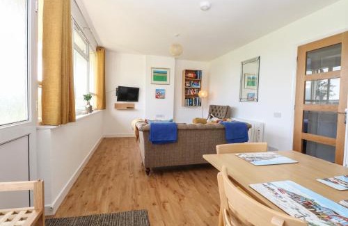 Mundesley House | 31 Seaward Crest