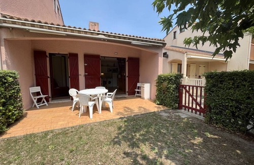 Saint-Cyprien Plage Villa | 32 m² Villa ∙ 1 bedroom ∙ 6 guests