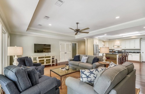 Heritage Woods House | 32 Old Military ~Private Pool in the Heart of Sea Pines! Close to Beach and Golf