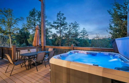 Zion National Park East Entrance Cabin | 321 m² Cabin ∙ 4 bedrooms ∙ 10 guests