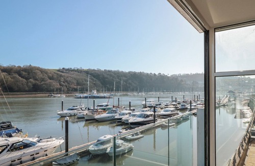 Dartmouth House | 33 Dart Marina