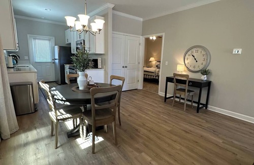 Midland City Cottage | 336 Riverstone Way- Charming 2-bedroom cottage with Amazing Amenities!