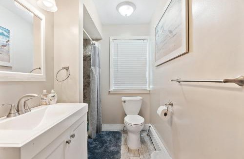 Brigantine House | 33rd Unit 1 Beachbound Parking 2 Blocks to the Beach