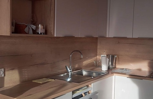 Saint-Palais-sur-Mer Apartment | 350 Mètres de la Plage, au Cœur de St Palais