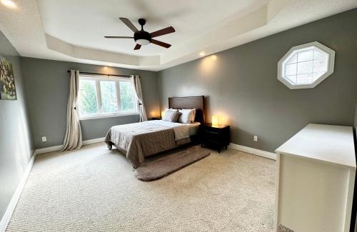 Brampton House | 3500 SqFt - Modern and Comfort - 4 BDRM Getaway - Relax - Unwind - Explore - Near Airport & Toronto Downtown