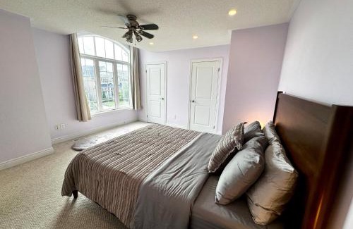 Brampton House | 3500 SqFt - Modern and Comfort - 4 BDRM Getaway - Relax - Unwind - Explore - Near Airport & Toronto Downtown