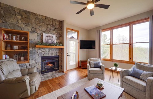 Mountain Air Apartment | 36 Mi to Asheville Mtn-View Home in Burnsville!