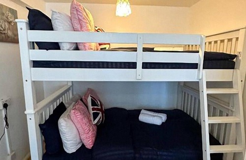 Stepney Green House | 36 O’Leary square