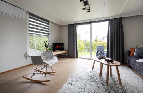 Oisterwijk Ski Chalet | 37, located in a quiet & wooded area!