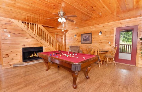 Pittman Center Cabin | 372 m² Cabin ∙ 6 bedrooms ∙ 22 guests
