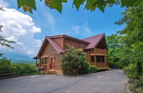 Pittman Center Cabin | 372 m² Cabin ∙ 6 bedrooms ∙ 22 guests