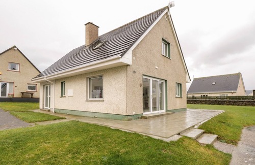 Enniscrone Cottage | 38 Carrowhubbock Holiday Village